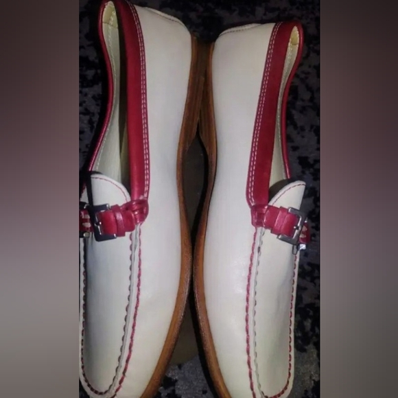 Tod's women's Gommino leather slip on driving loafers in size 36/6 - Picture 2 of 7